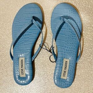 Steve Madden flip flops